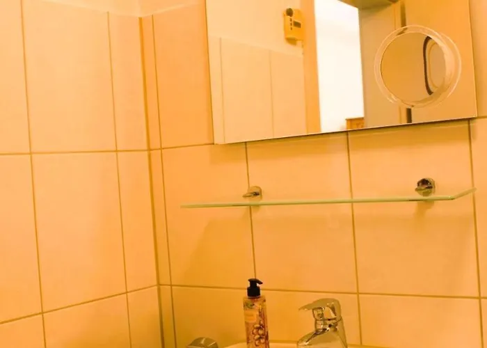 Weidenhof Der Mitmach-bauernhof 克桑滕