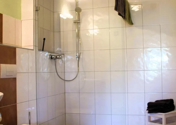 Weidenhof Der Mitmach-bauernhof * 克桑滕